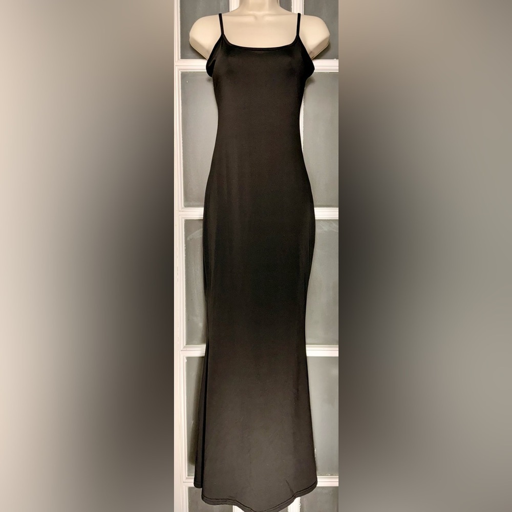 SOLADO Black Maxi Dress